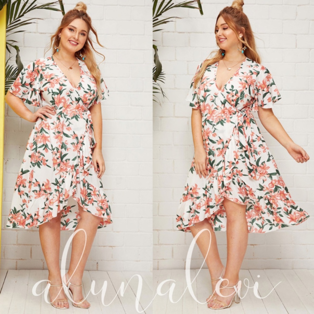 PLUS SIZE Floral Print Dress - Picture 1 of 2